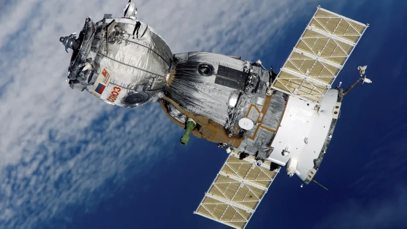 „Solaris” Lema – streszczenie science fiction klasyki